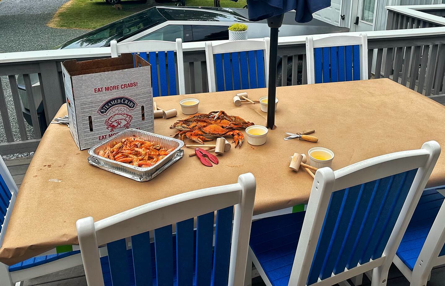 Outdoor table set for steamed crabs